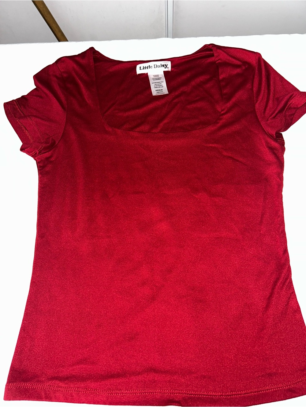 Women's Red Scoop Neck Short Sleeve Top